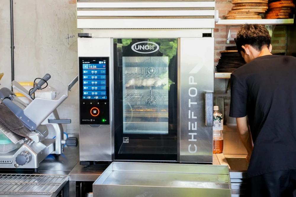 เปรียบเทียบเตาอบ UNOX และ Rational เลือกแบบไหนดี